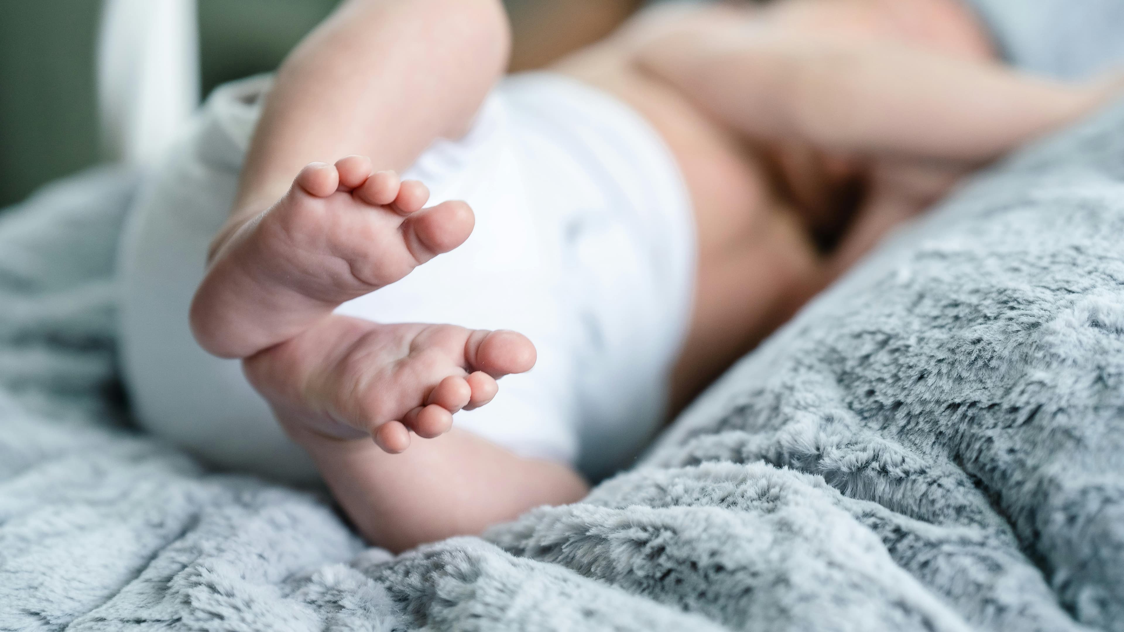 Cólicos en recién nacido: qué mirar, qué ayuda y cuándo pedir apoyo
