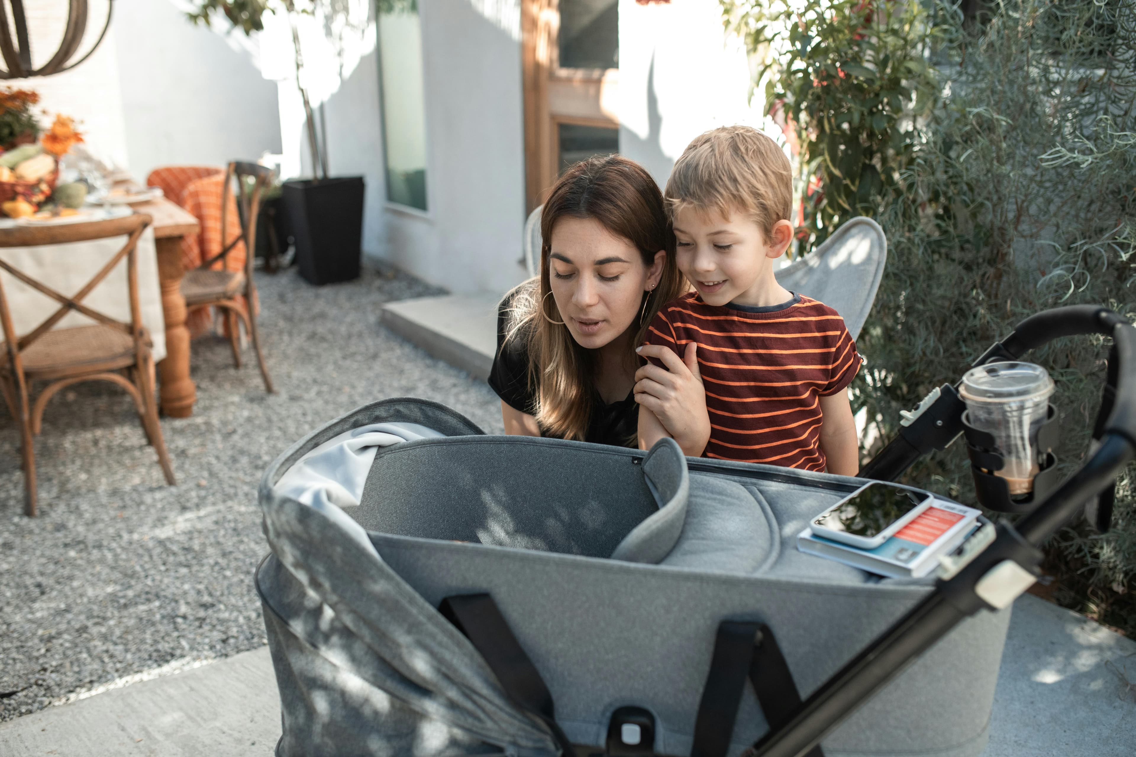 Cómo elegir carrito de bebé: guía honesta según ciudad, coche y ascensor